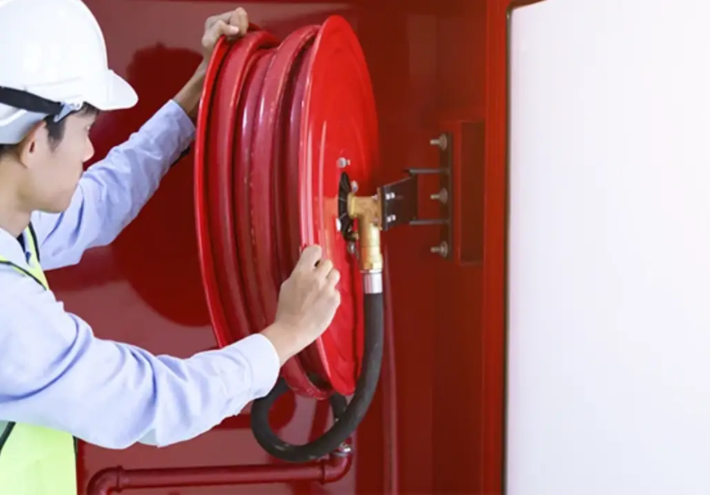 Inspeção em Sistema de Hidrante Inspeção em Sistema de Hidrante